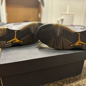 Jordan Kids Sneakers - Gray with Gold Accents